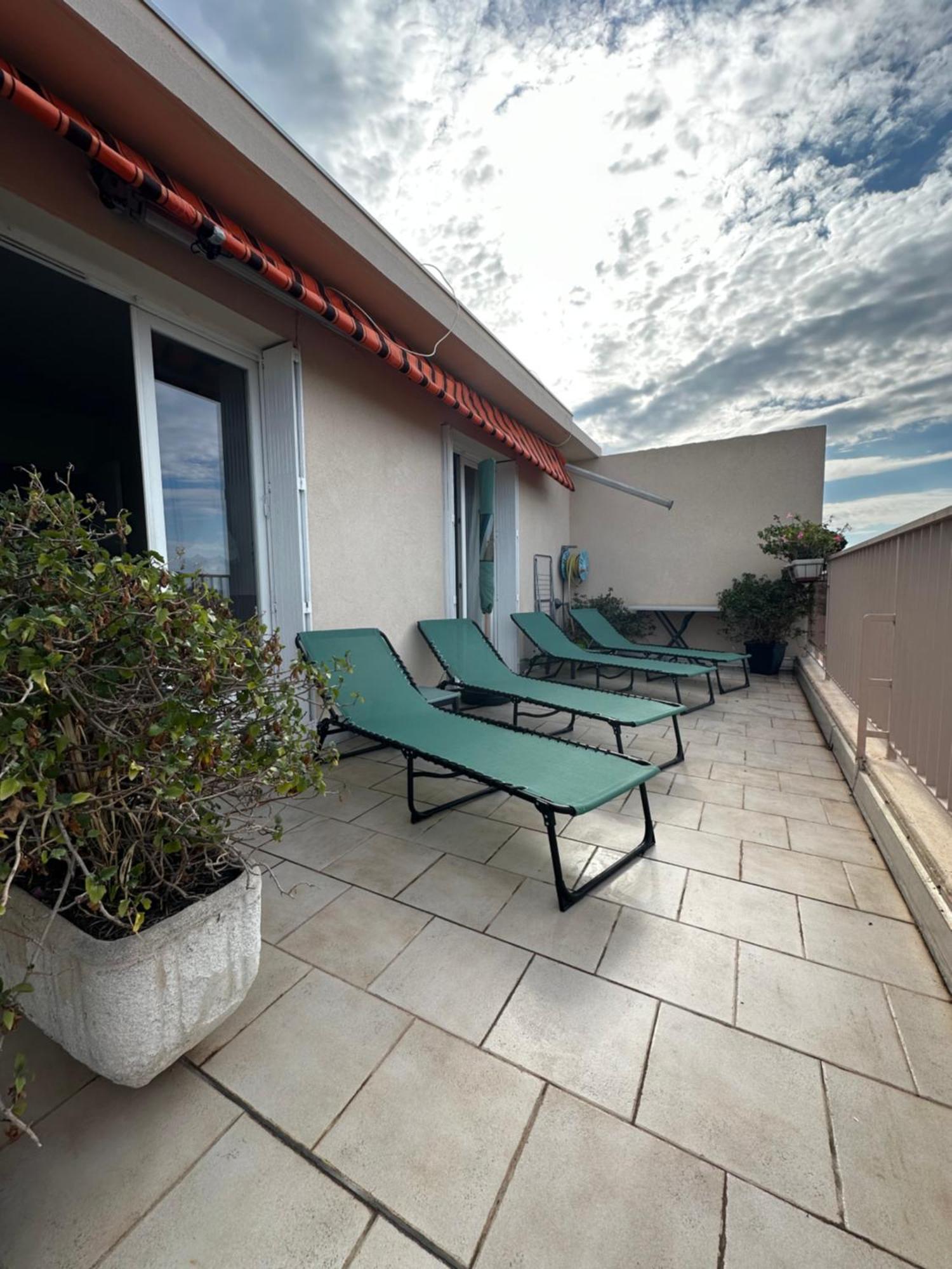 Apartamento T4 Avec Terrasse Et Garage Prive Tolón Exterior foto